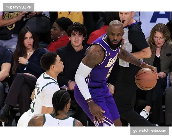 尼克斯阿努诺比哈特防守 侧翼防守强度对球队战绩的影响